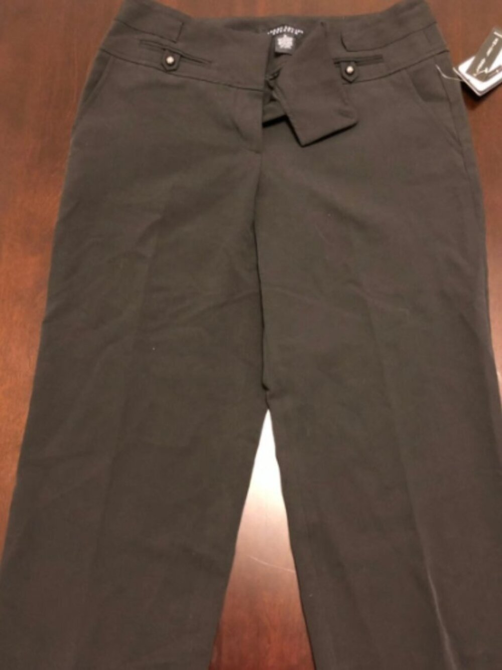 Larry Levine NWT black capri slacks size 8 MSRP $50
